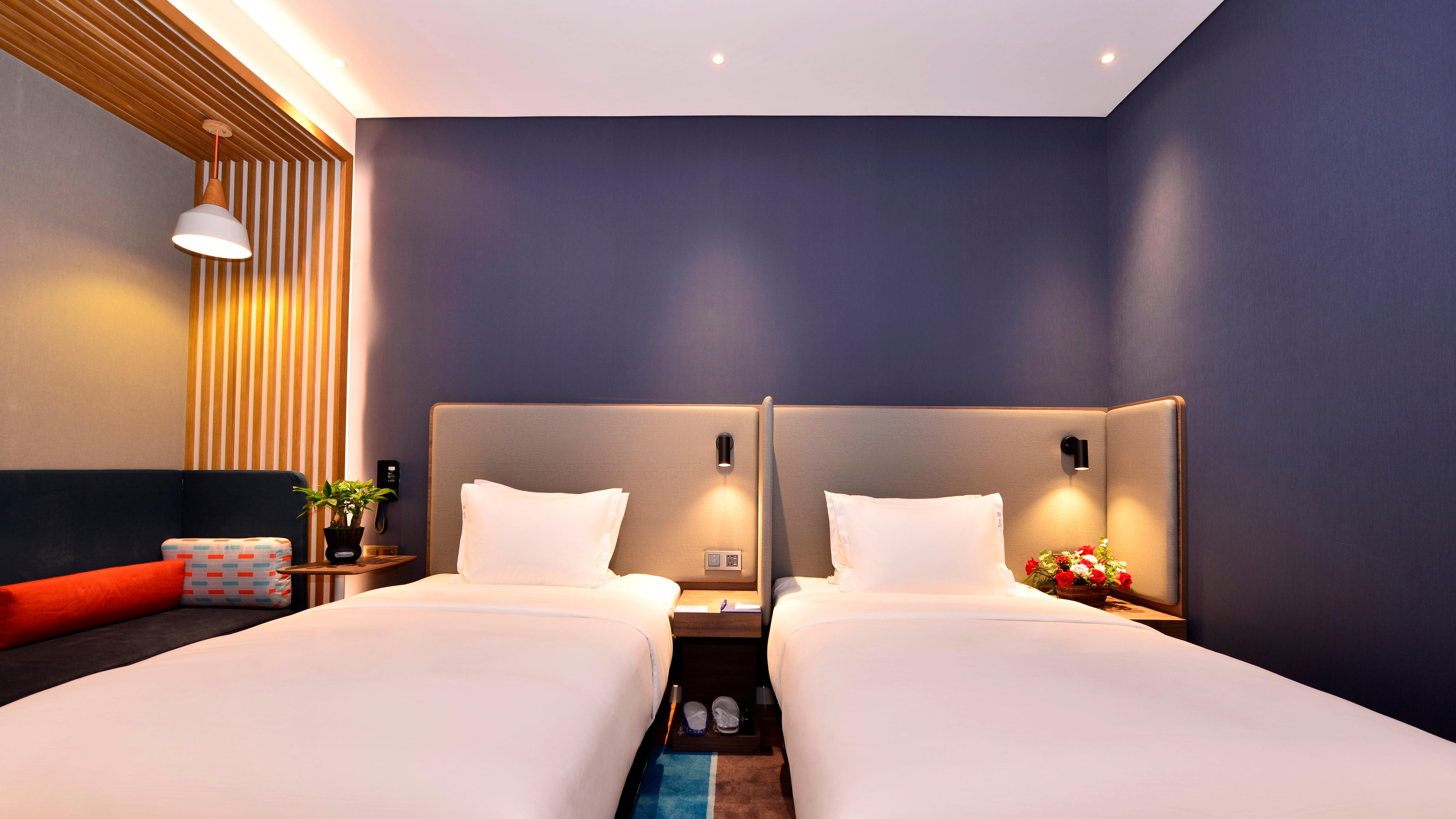 Holiday Inn Express Luanchuan By Ihg المظهر الخارجي الصورة