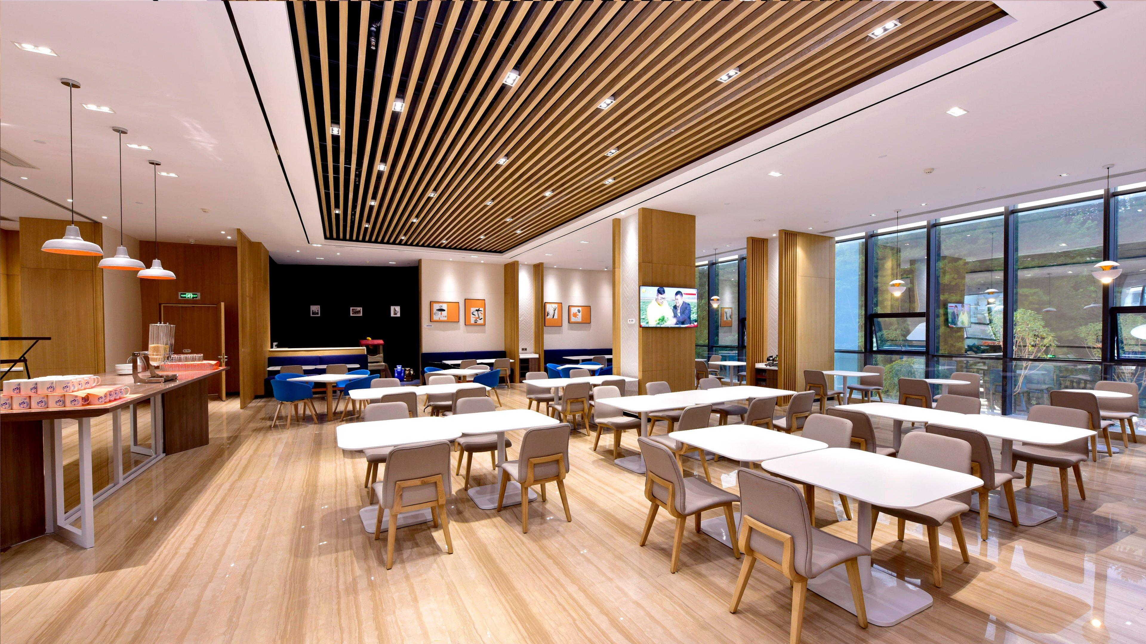 Holiday Inn Express Luanchuan By Ihg المظهر الخارجي الصورة